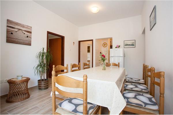 Apartment A1, for 8 persons