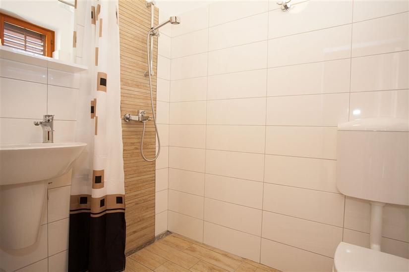 Apartment A1, for 8 persons