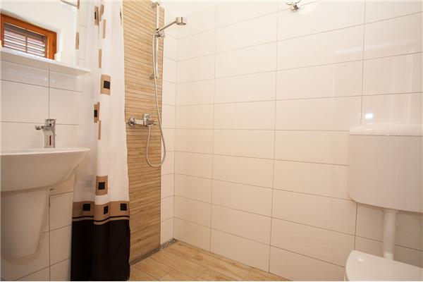 Apartment A1, for 8 persons