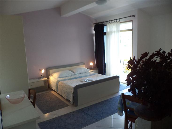 Apartment A3, for 3 persons