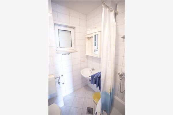 Apartment A3, for 5 persons