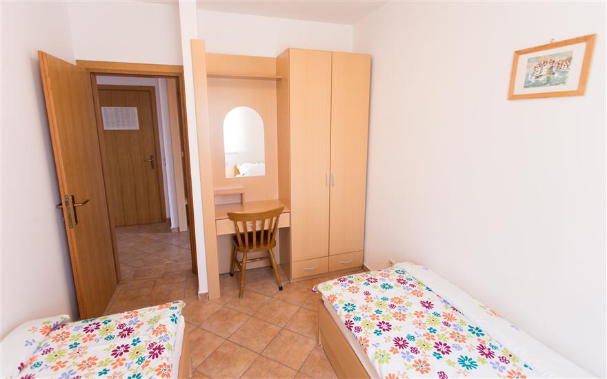 Apartment A3, for 5 persons