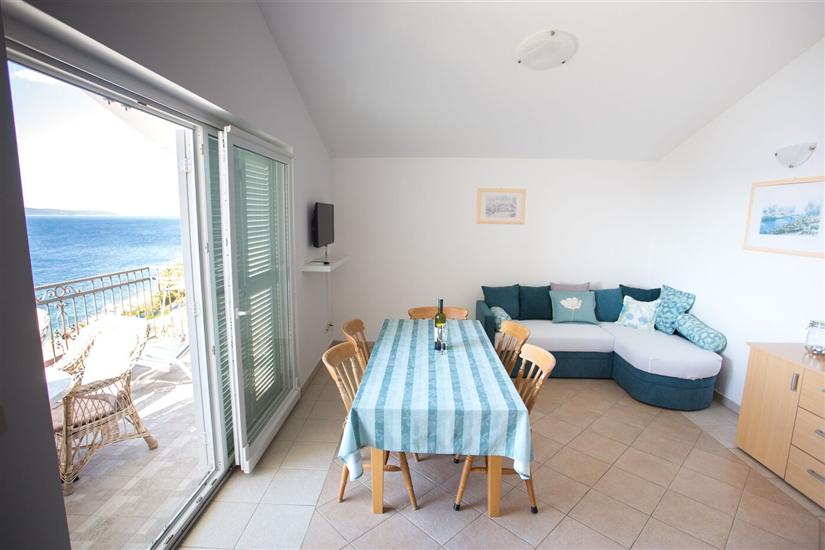 Apartment A5, for 5 persons