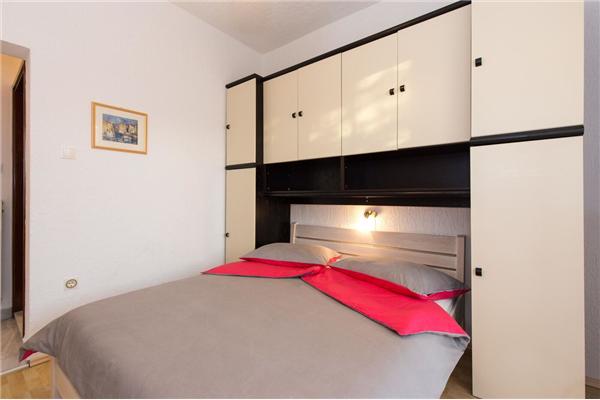 Apartment A1, for 8 persons