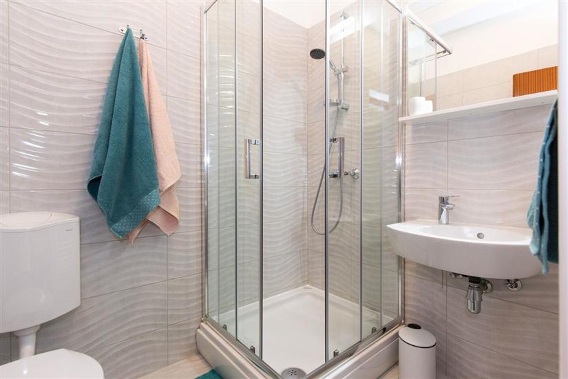 Apartment A1, for 8 persons