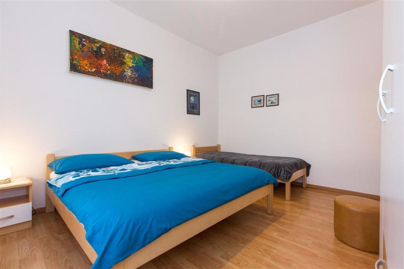 Apartment A1, for 8 persons