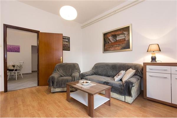 Apartment A1, for 8 persons