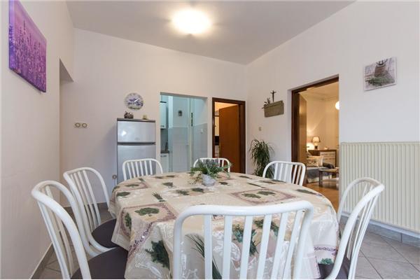 Apartment A1, for 8 persons
