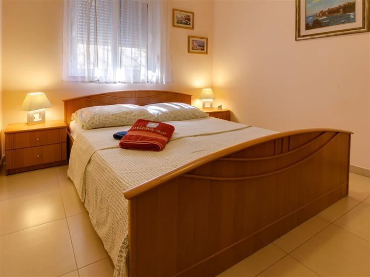 Apartment A1, for 6 persons