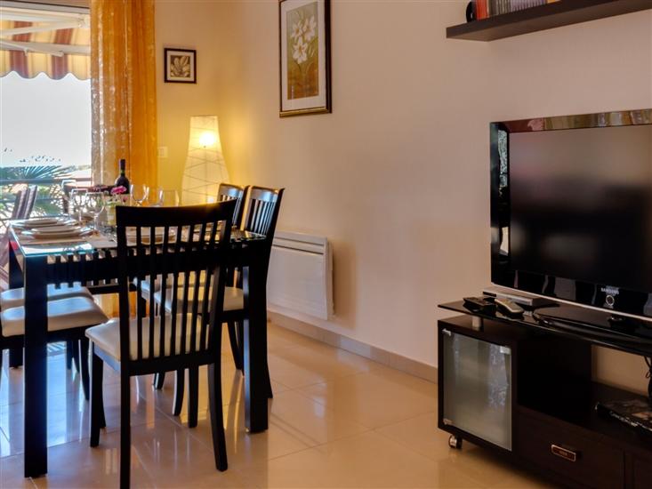 Apartment A1, for 6 persons