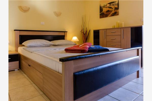 Apartment A2, for 6 persons