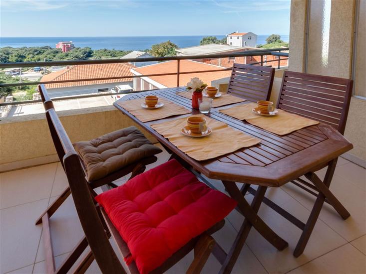 Apartment A3, for 6 persons