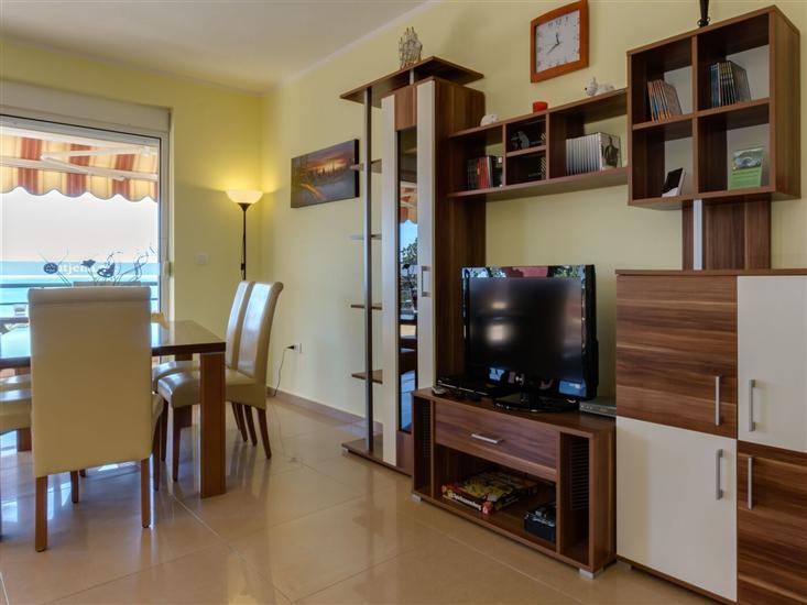 Apartment A3, for 6 persons