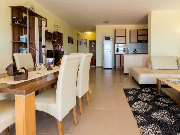 Apartment A3, for 6 persons
