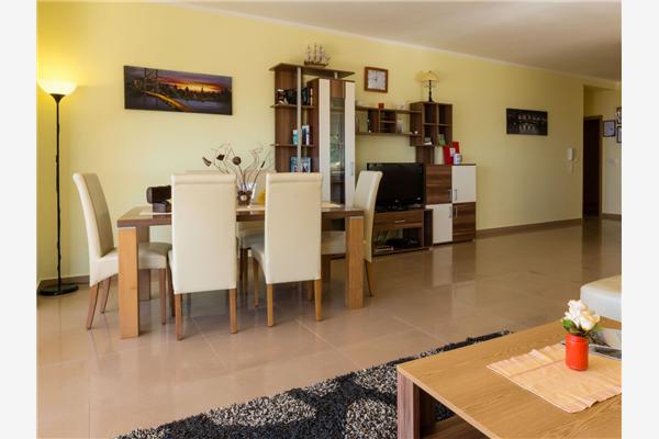 Apartment A3, for 6 persons