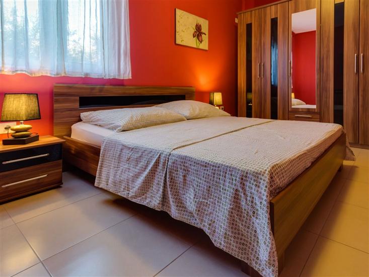 Apartment A4, for 4 persons