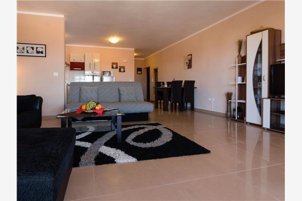 Apartment A4, for 4 persons