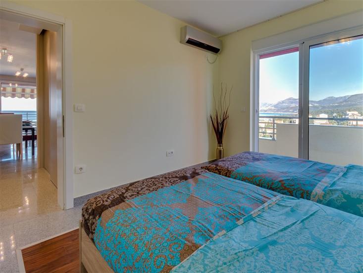 Apartment A6, for 6 persons