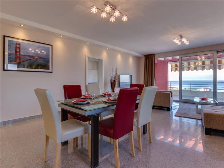 Apartment A6, for 6 persons