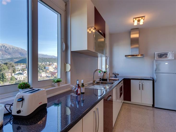 Apartment A6, for 6 persons