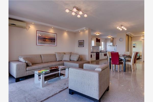 Apartment A6, for 6 persons