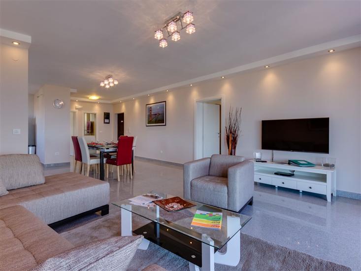 Apartment A6, for 6 persons