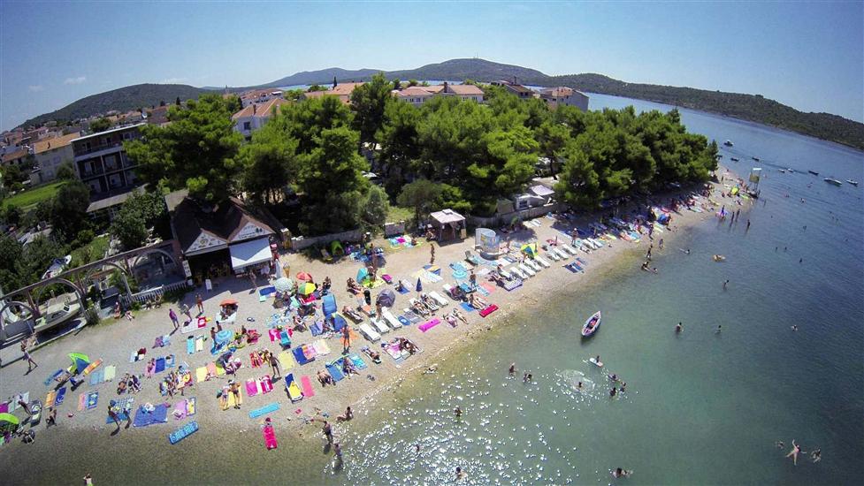 Apartments AB Pirovac