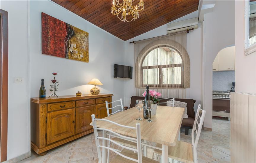 Apartment A1, for 4 persons