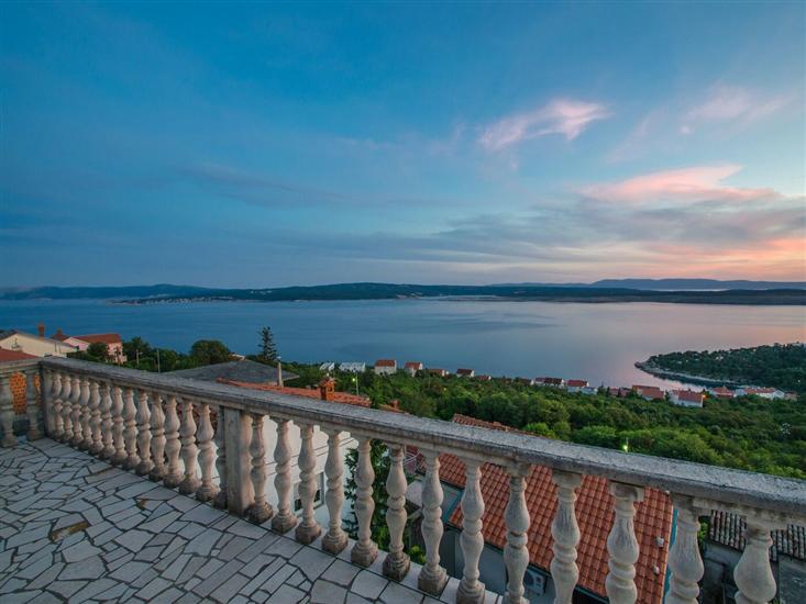 Apartment A6, for 4 persons