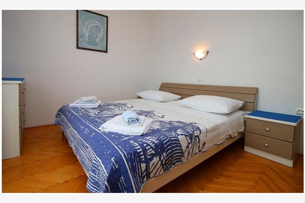 Apartment A1, for 6 persons