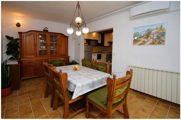 Apartment A1, for 6 persons