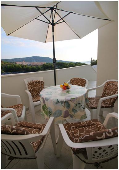 Apartment A1, for 6 persons