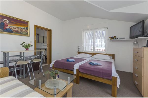 Apartment A2, for 2 persons