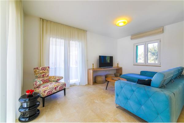 House K1, for 10 persons