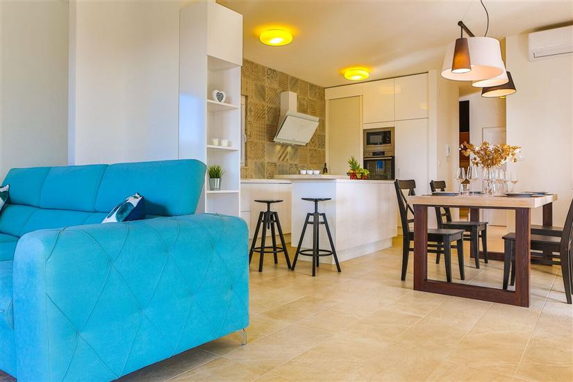 House K1, for 10 persons