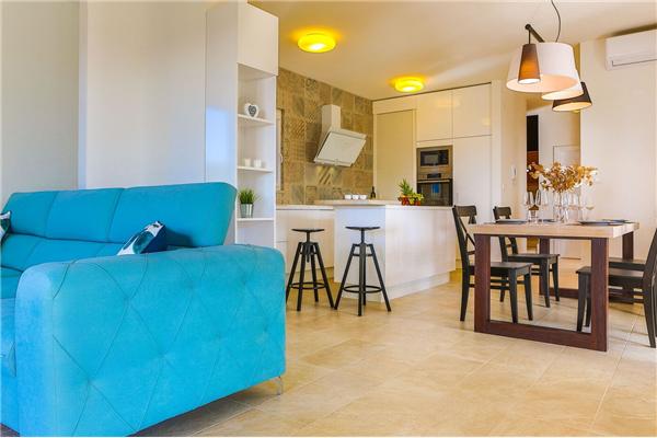 House K1, for 10 persons