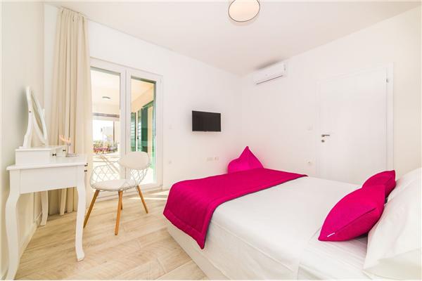 House K1, for 10 persons