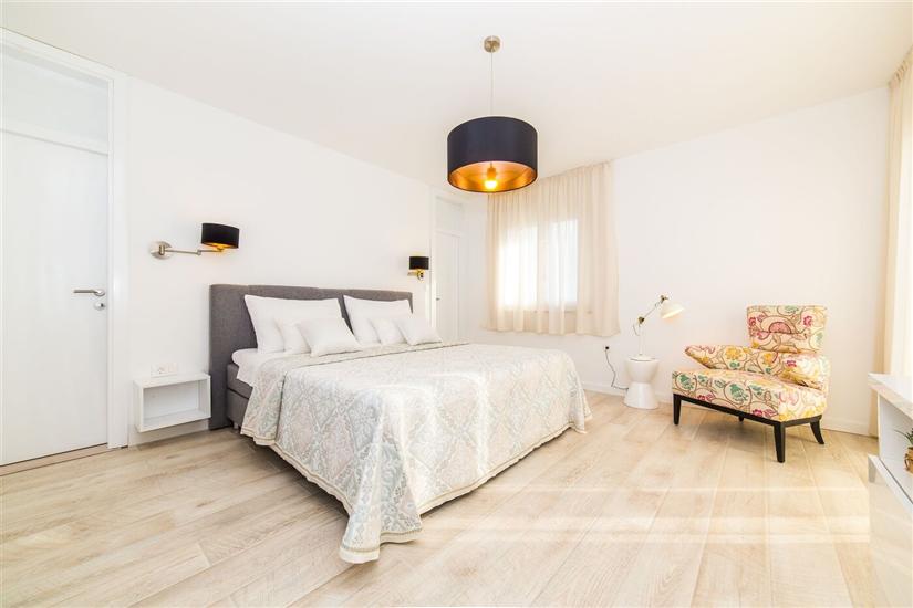 House K1, for 10 persons