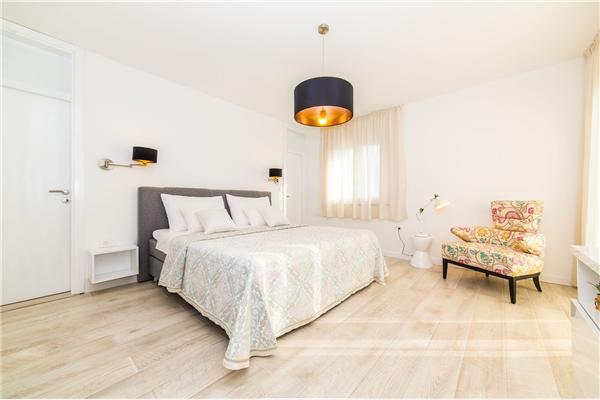 House K1, for 10 persons