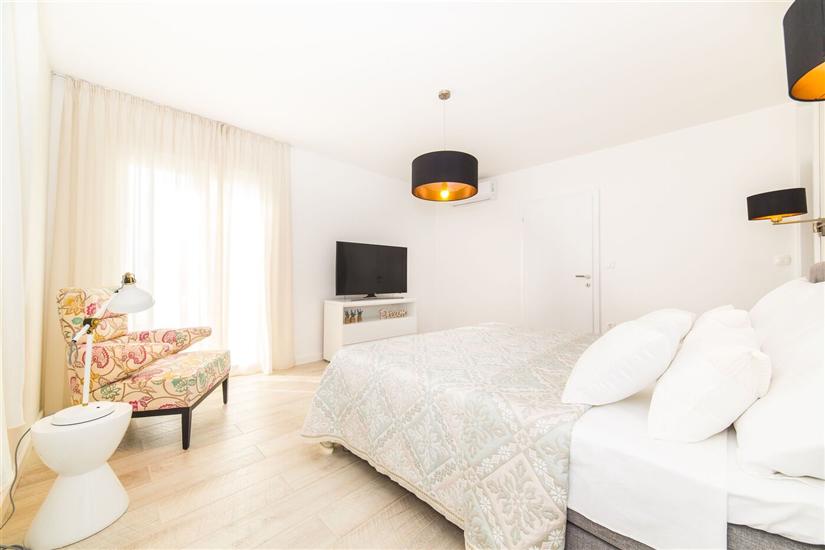 House K1, for 10 persons