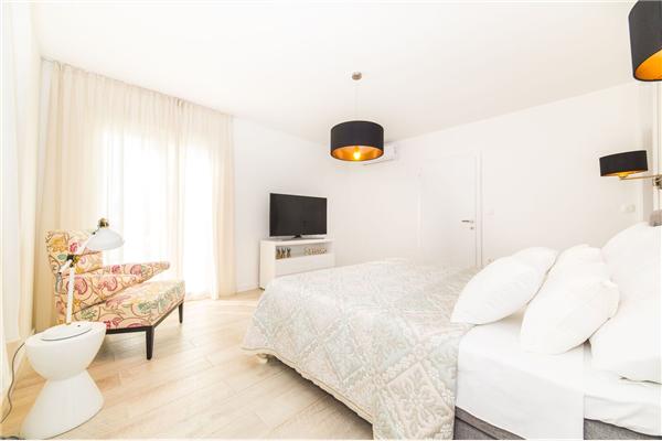 House K1, for 10 persons