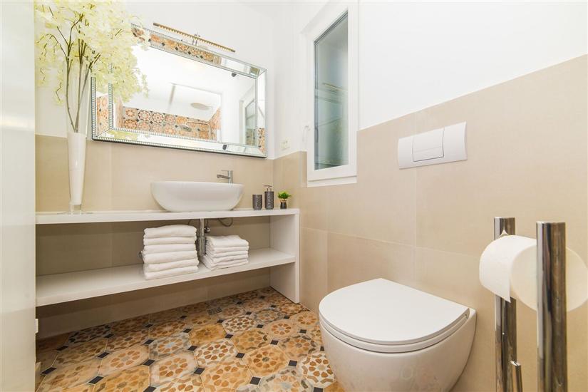 House K1, for 10 persons