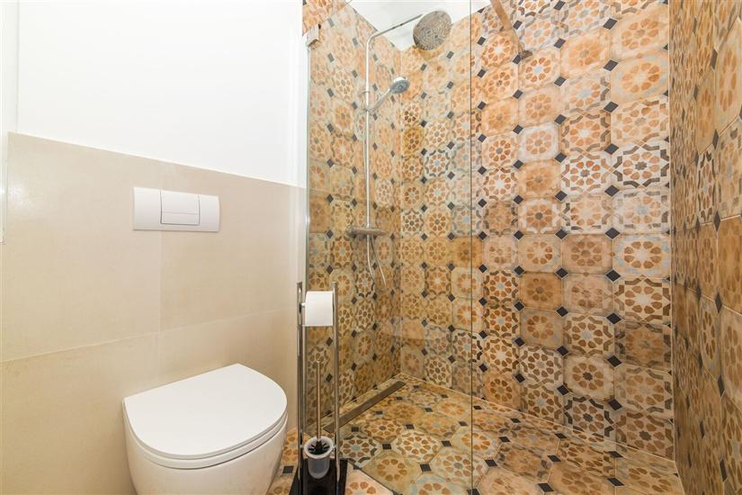 House K1, for 10 persons