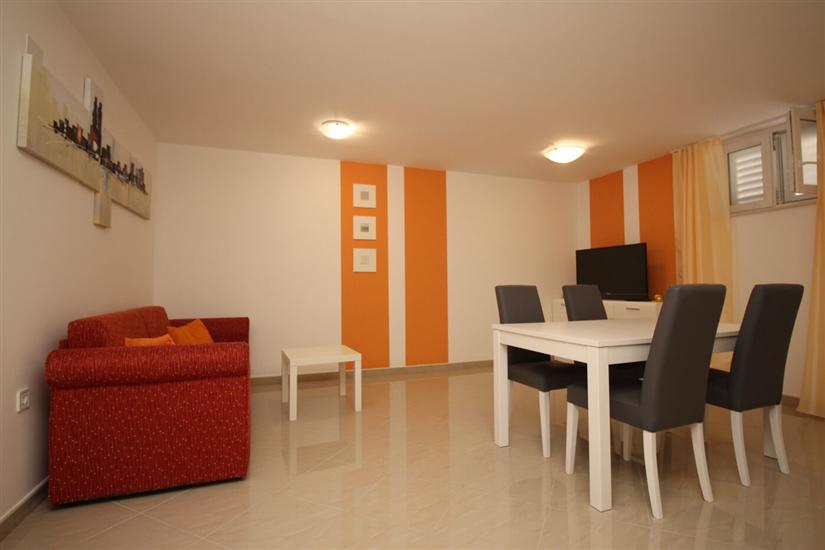 Apartment A11, for 2 persons