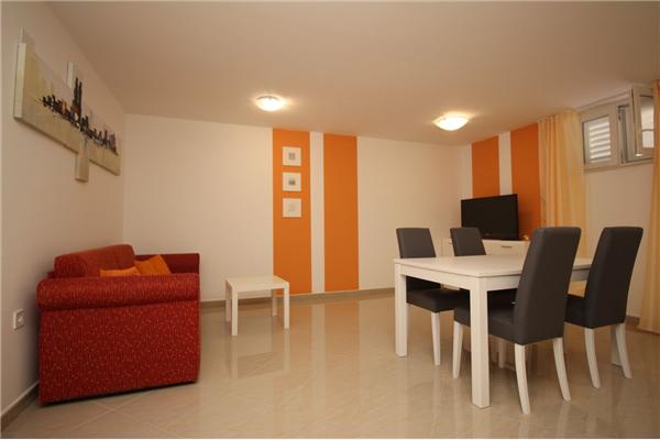 Apartment A11, for 2 persons