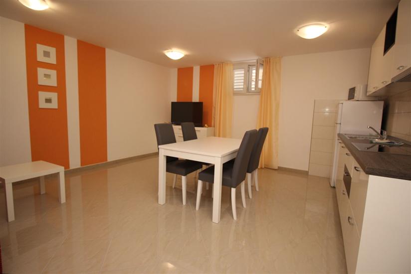 Apartment A11, for 2 persons