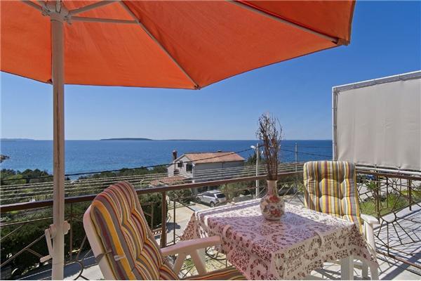 Apartment A1, for 2 persons