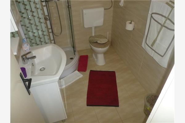 Apartment A2, for 6 persons