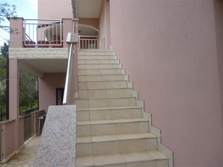 Apartment A3, for 5 persons