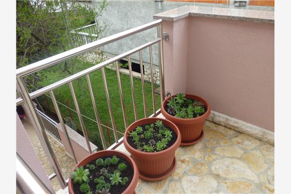 Apartment A3, for 5 persons